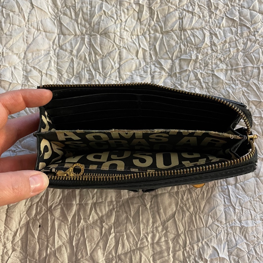 Marc Jacobs wallet - Picture 2 of 3